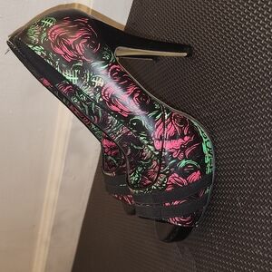 Vintage Iron Fist Pumps